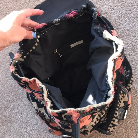 Geometric pattern bag - Picture 2 of 4